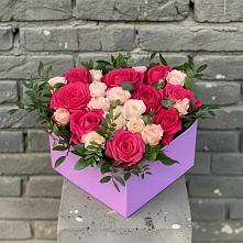 Цветочная композиция из Розы в коробке #REPLACE_PRED# Верхопенье