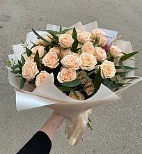 Букет Кремовые розы Латте в Верхопенье